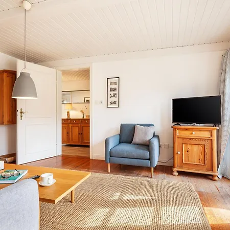 Holiday home Letj Lindguard *