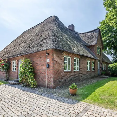Holiday home Letj Lindguard Alkersum
